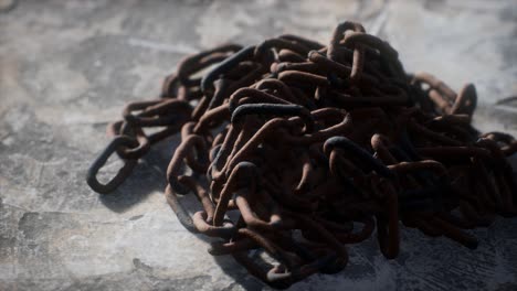 Vintage-rusty-hand-made-iron-chain